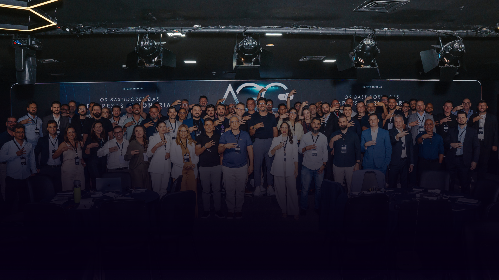 Empresários reunidos em um encontro do Atomic Growth Club